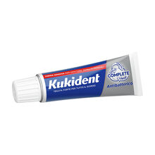 Kukident Complete Antibatterico Crema Adesiva 40g