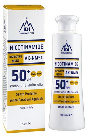 NICOTINAMIDE AK-NMSC 50+SPF PROTEZIONE MOLTO ALTA 200 ML image not present